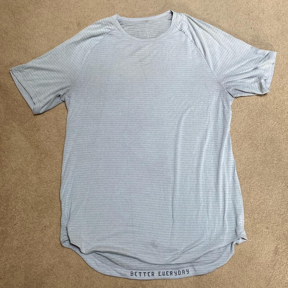 Lululemon T Shirt